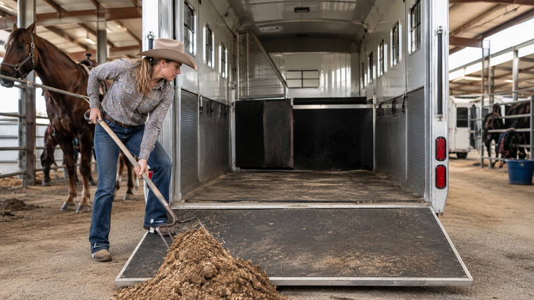 Horse Trailer Cleanup After Every Trip: A 15-Minute Reset System