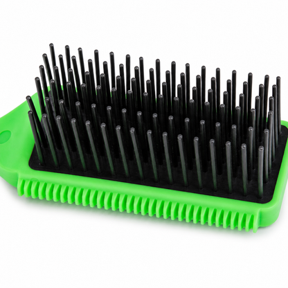 Flexible black bristles on KD-125 horse grooming brush
