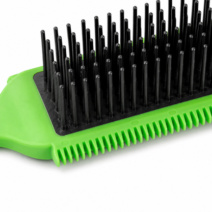 KD-125 integrated shedding teeth and grooming bristles detail